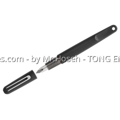 MONTBLANC M ULTRA BLACK FOUNTAIN PEN 116562 MONTBLANC M ULTRA BLACK FOUNTAIN PEN 116562