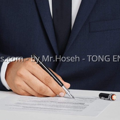 Montblanc Heritage Collection Rouge Et Noir Special Edition Fountain Pen 114722 Montblanc Heritage Collection Rouge Et Noir Special Edition Fountain Pen 114722