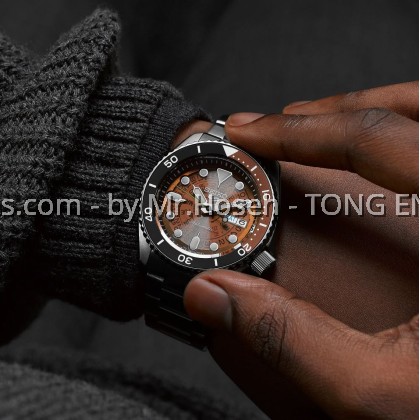 Seiko 5 Sports SKX ‘Skeleton Style’ SRPJ47K1