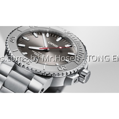 Oris AQUIS DATE RELIEF 01 733 7730 4153-07 8 24 05PEB Oris AQUIS DATE RELIEF 01 733 7730 4153-07 8 24 05PEB