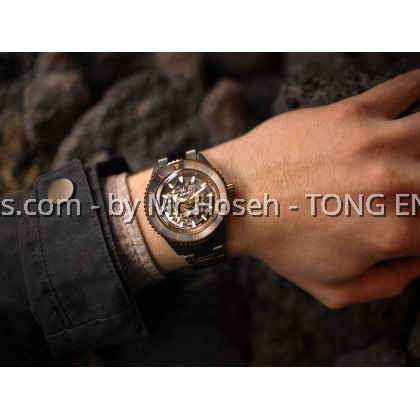 Rado Captain Cook High-Tech Ceramic Skeleton R32148162