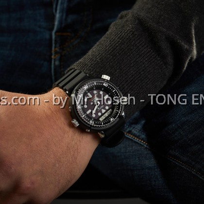 Seiko Prospex 'Arnie' Analog-Digital SNJ025P1